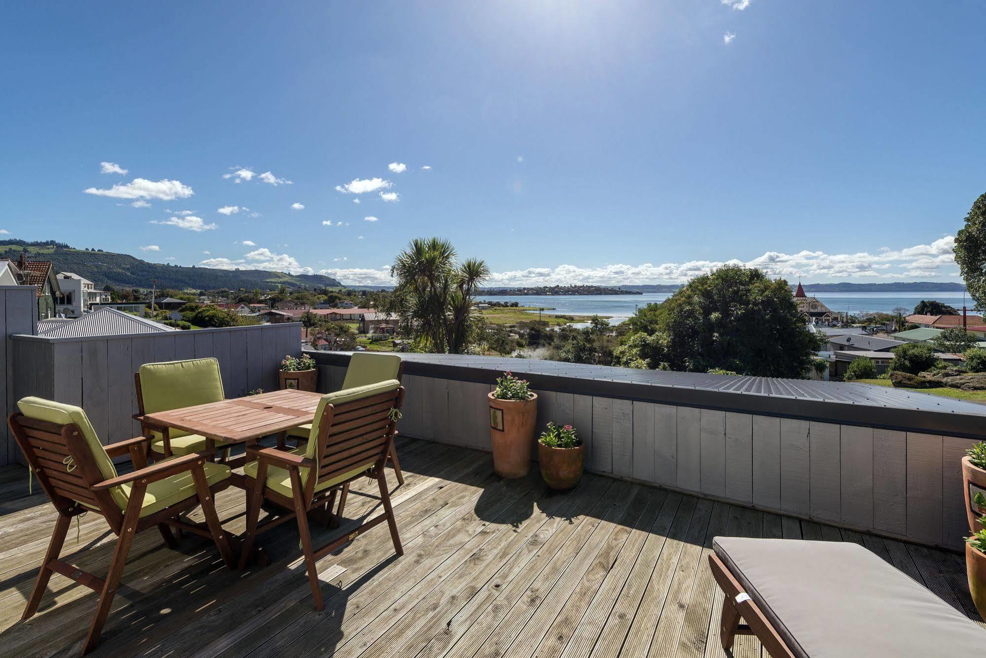 Lakeside City Apartments - Penthouse And Studio Rotorua Luaran gambar