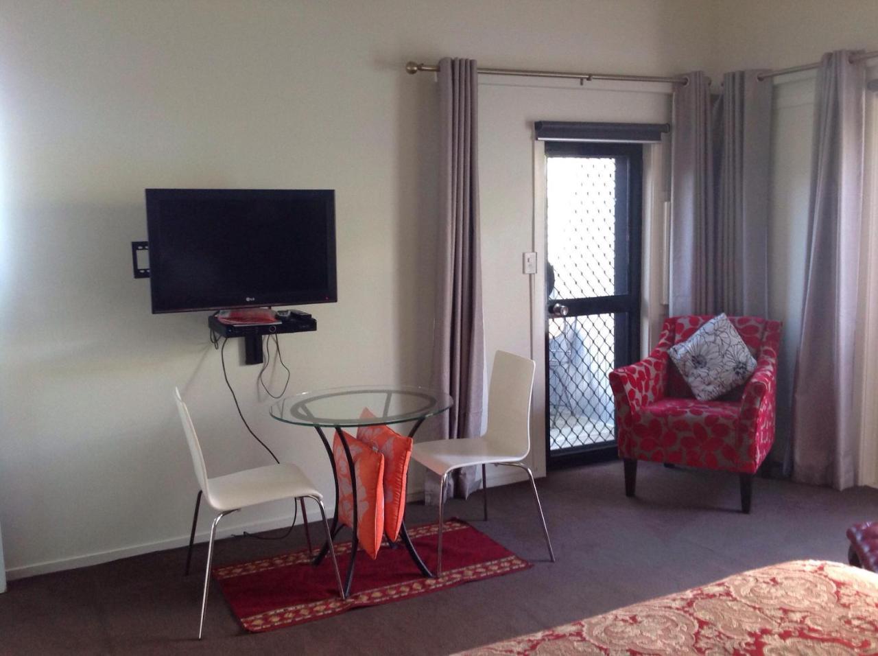 Lakeside City Apartments - Penthouse And Studio Rotorua Luaran gambar