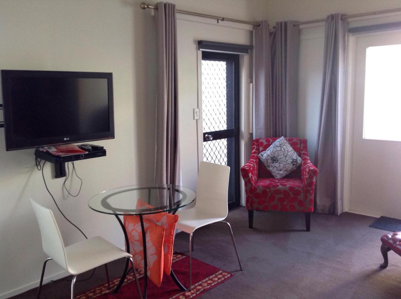 Lakeside City Apartments - Penthouse And Studio Rotorua Luaran gambar