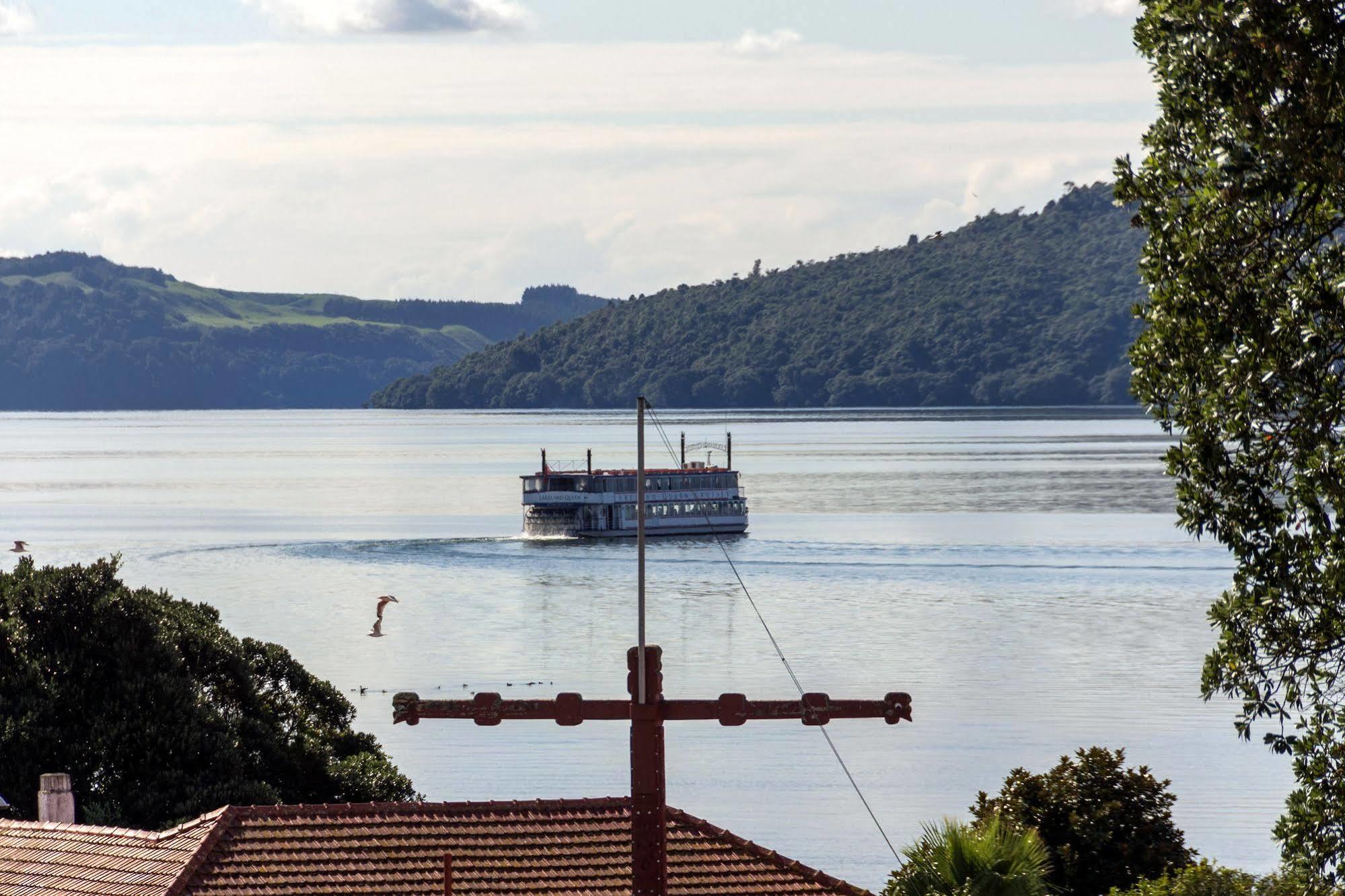 Lakeside City Apartments - Penthouse And Studio Rotorua Luaran gambar