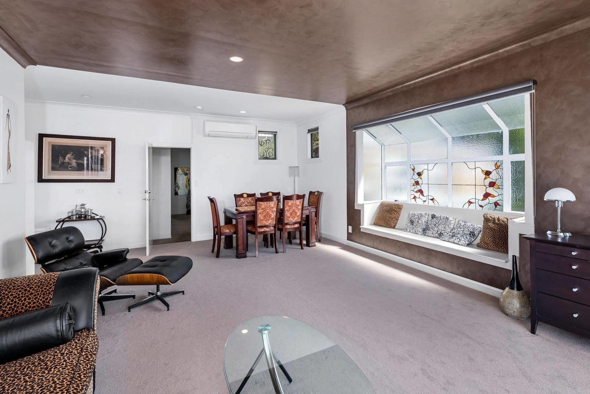Lakeside City Apartments - Penthouse And Studio Rotorua Luaran gambar