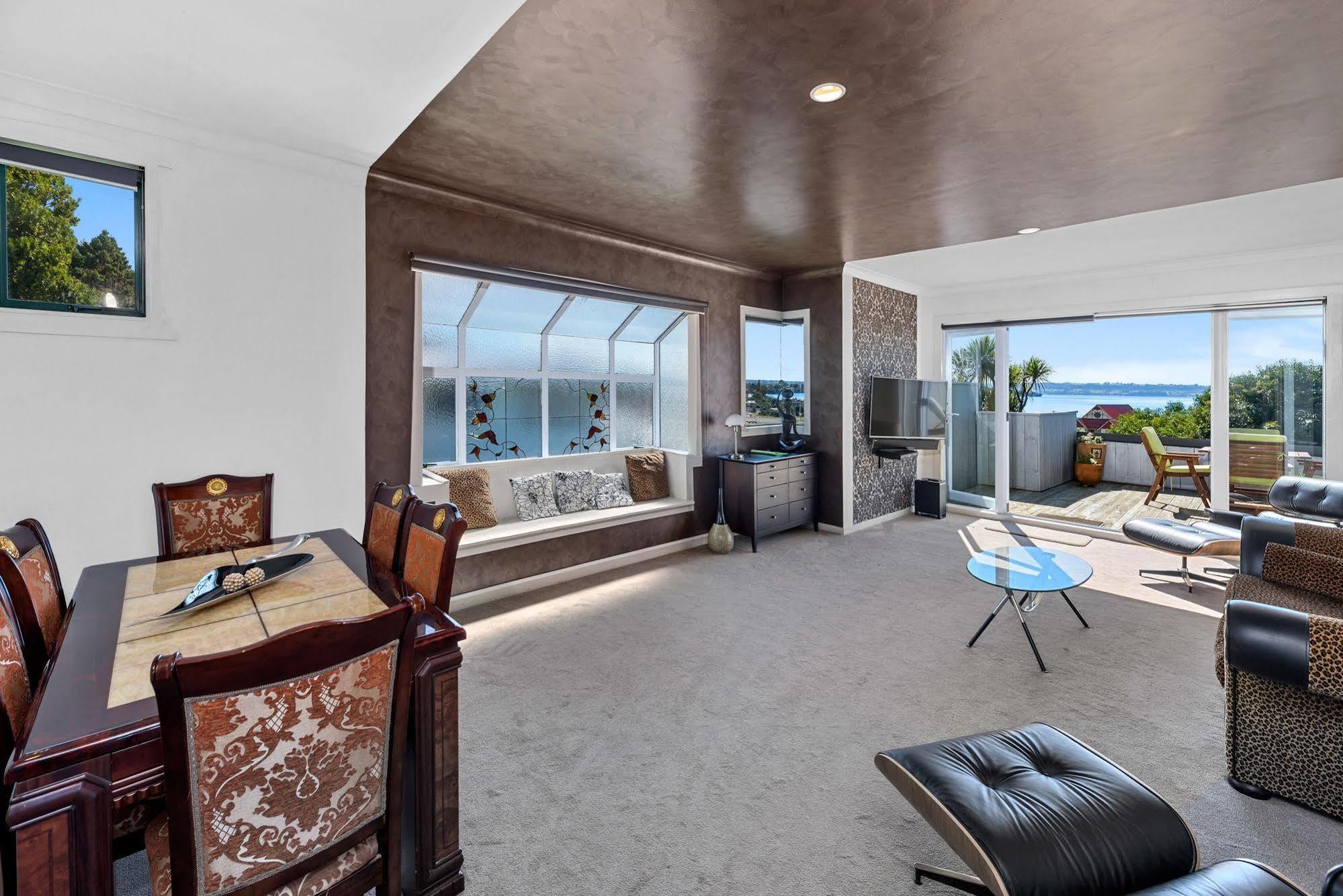 Lakeside City Apartments - Penthouse And Studio Rotorua Luaran gambar
